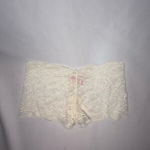 PINK Cream Lace Boyshort Panty | Size Large | NWT 🤍